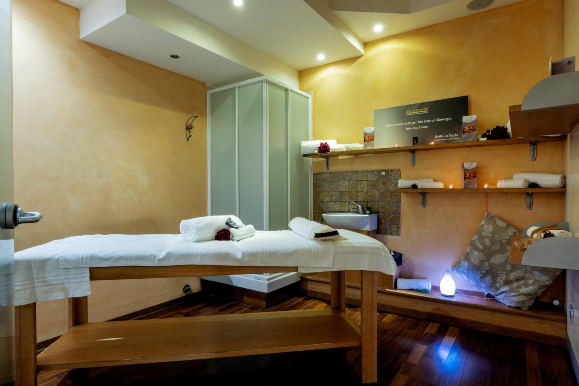 Hotel Corona & Spa Pescasseroli Bagian luar foto