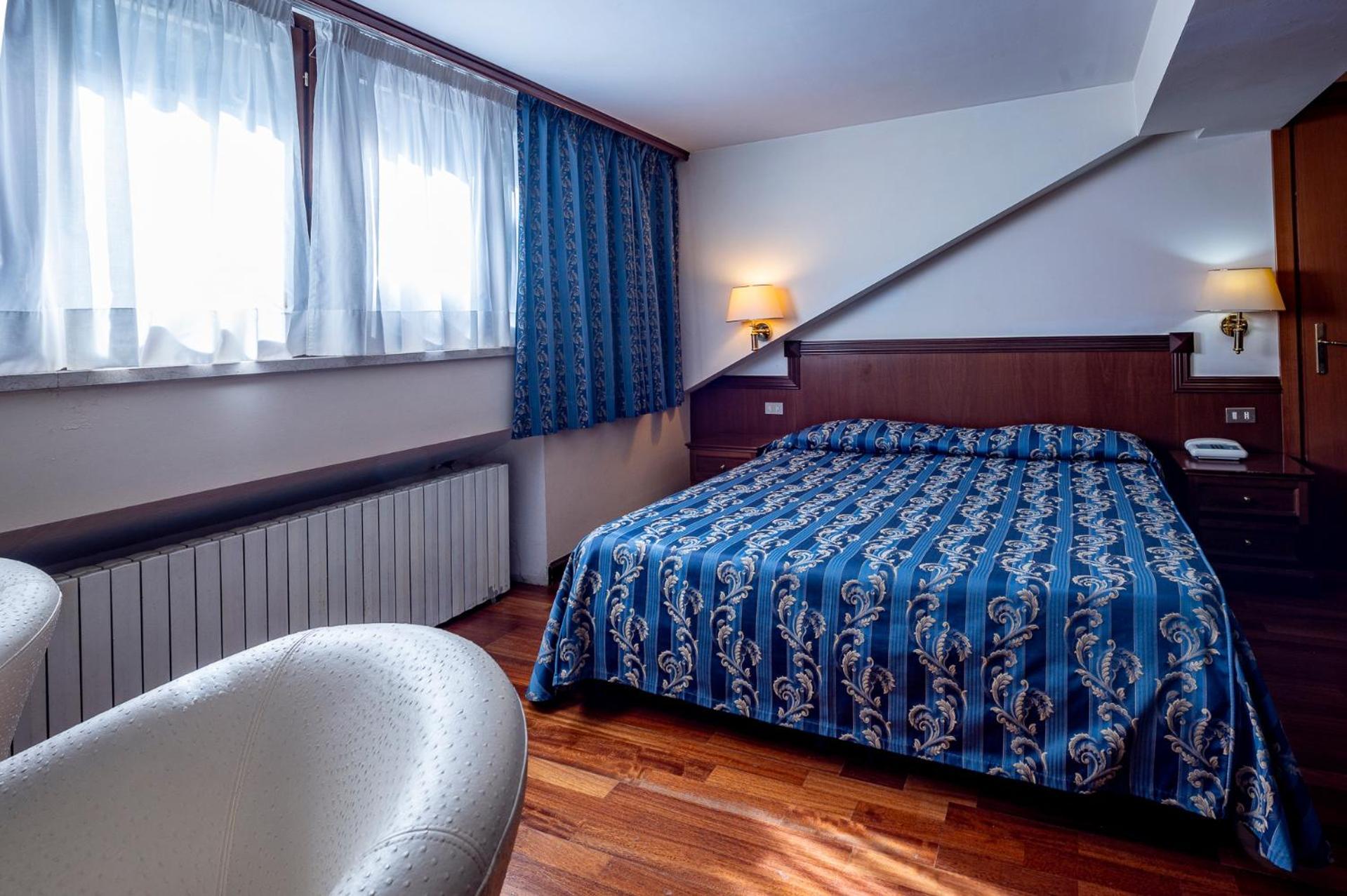 Hotel Corona & Spa Pescasseroli Bagian luar foto