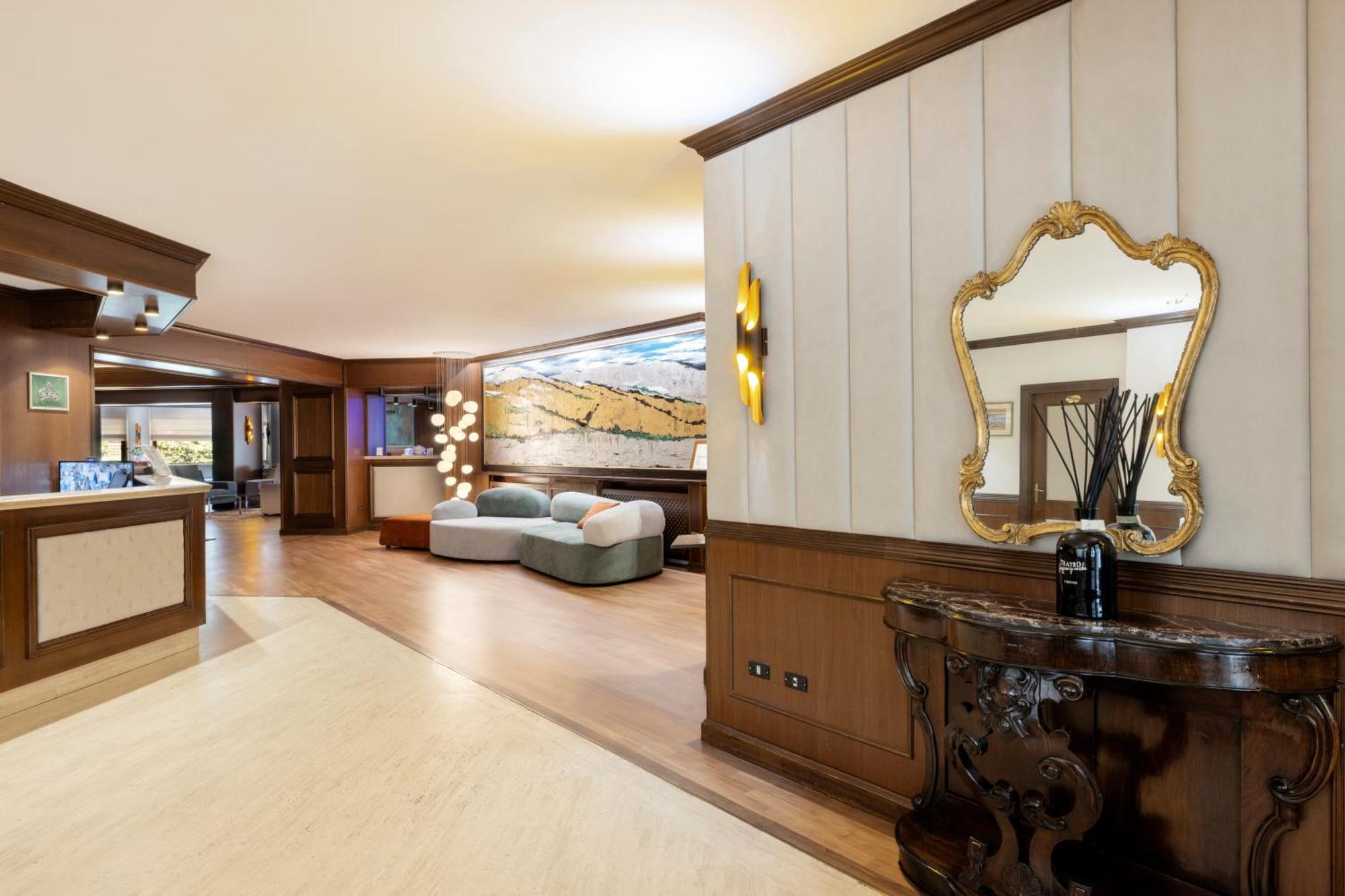 Hotel Corona & Spa Pescasseroli Bagian luar foto