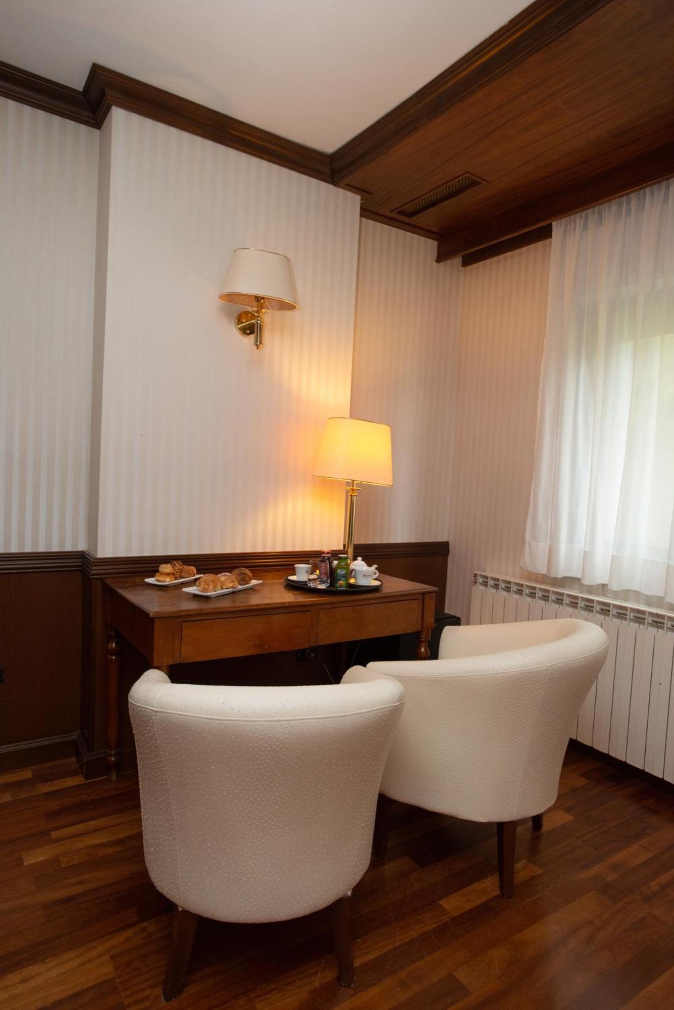 Hotel Corona & Spa Pescasseroli Bagian luar foto